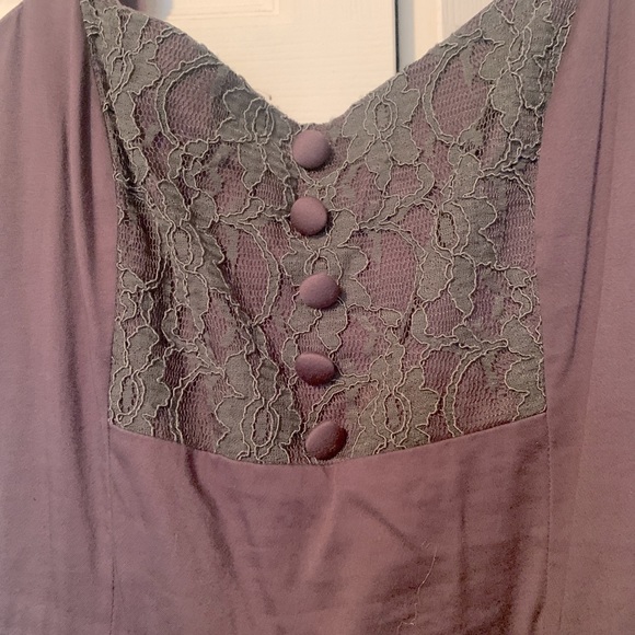 Dress - Picture 2 of 4